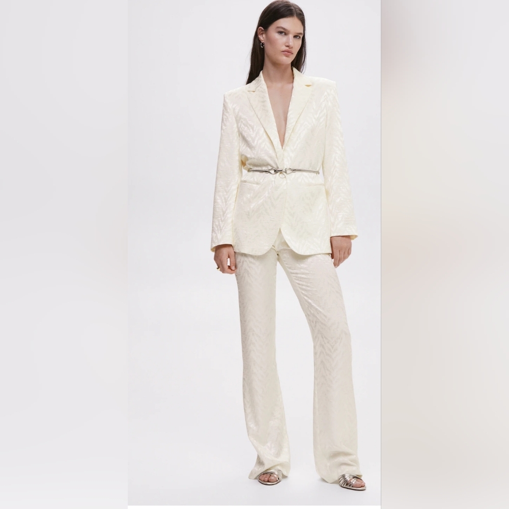 Mango Jacquard suit pearl color